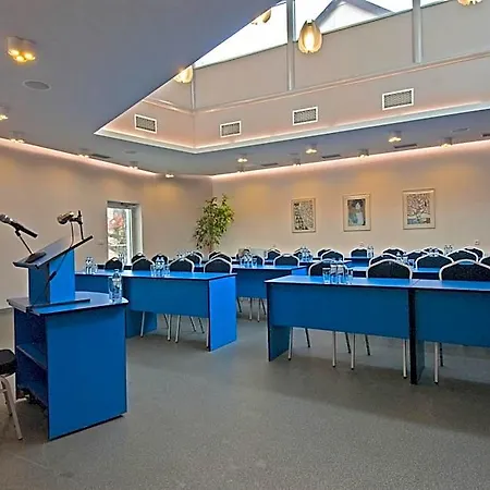 Hotel Krystal 3*
