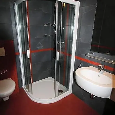 Hotel Krystal 3*
