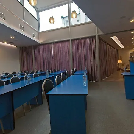 酒店 克里斯塔尔酒店